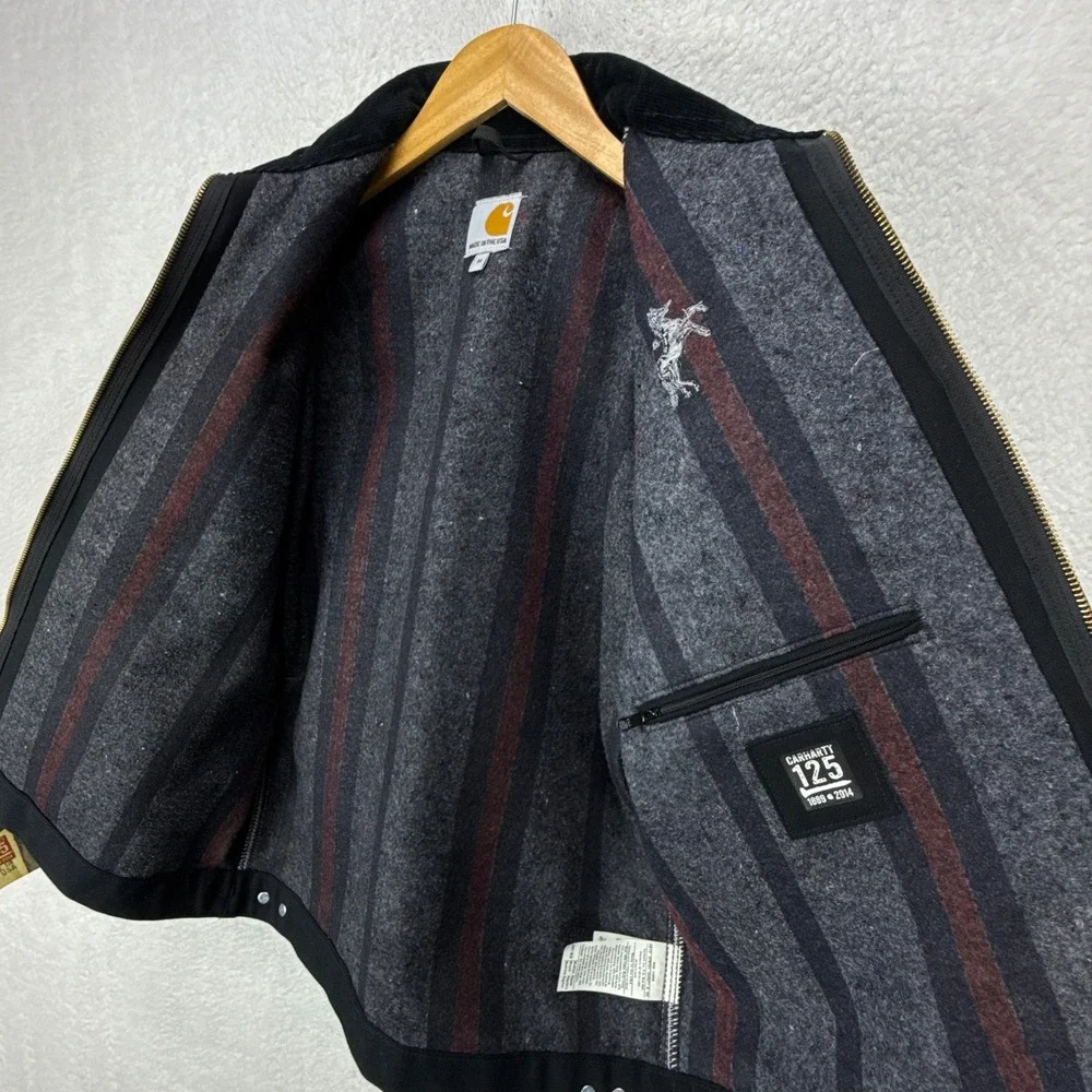 Carhartt detroit jacket